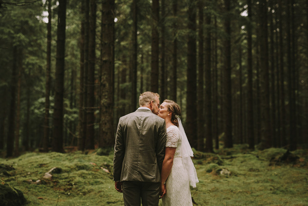 brollop_brollopsfotografhalmstad_fotograf_halmstad_hylte_wedding_046.jpg
