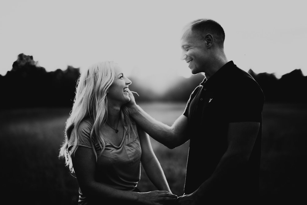 Linnsejphotography-brollopsfotograf-parfotografering-karleksfotografering-inforfotografering-forlovning-brollop-varberg-halland-halmstad-falkenberg-brollopsinpo-bohemiskt-lantligt-vastkusten-vastkustbrollop-0001.jpg