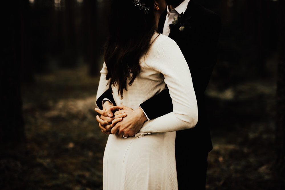 Linnsejphotography-brollopsfotograf-halmstad-vasteras-halland-brollop-brollopsinspo-brudklanning-brollopsfotografering-bohowedding-bohemiskt-lantligt-brollop-0063.jpg