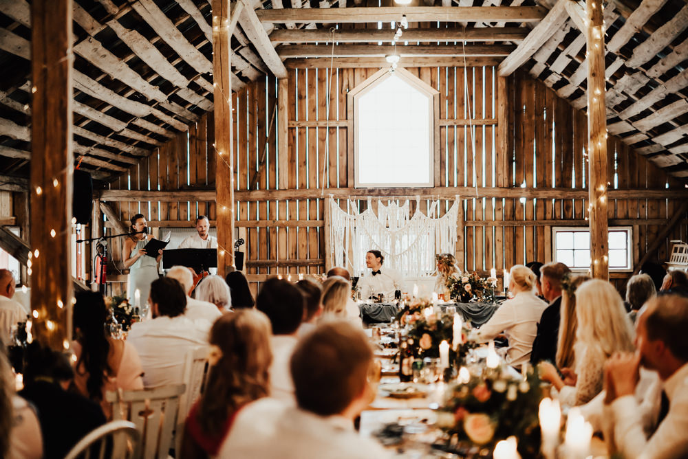 Linnsej-Photography-brollop-halmstad-brollopsfotograf-halland-bohemiskt-brollop-skogsbrollop-utomhusvigsel-lantligt-brollopsfoto-varberg-falkenberg-trosa-bergs-gard-0260.jpg